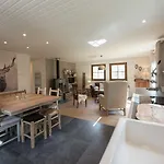 Le Grand Cerf 木屋 比林根